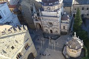 72 Dalla Torre Civica vista sula Cappella Colleoni, ingresso a S.ta Maria Maggiore, Battistero